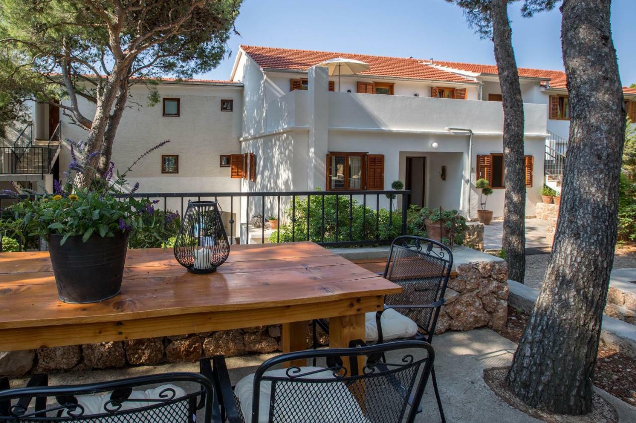 Villa Pod Borom Sveta Nedelja  Exterior foto